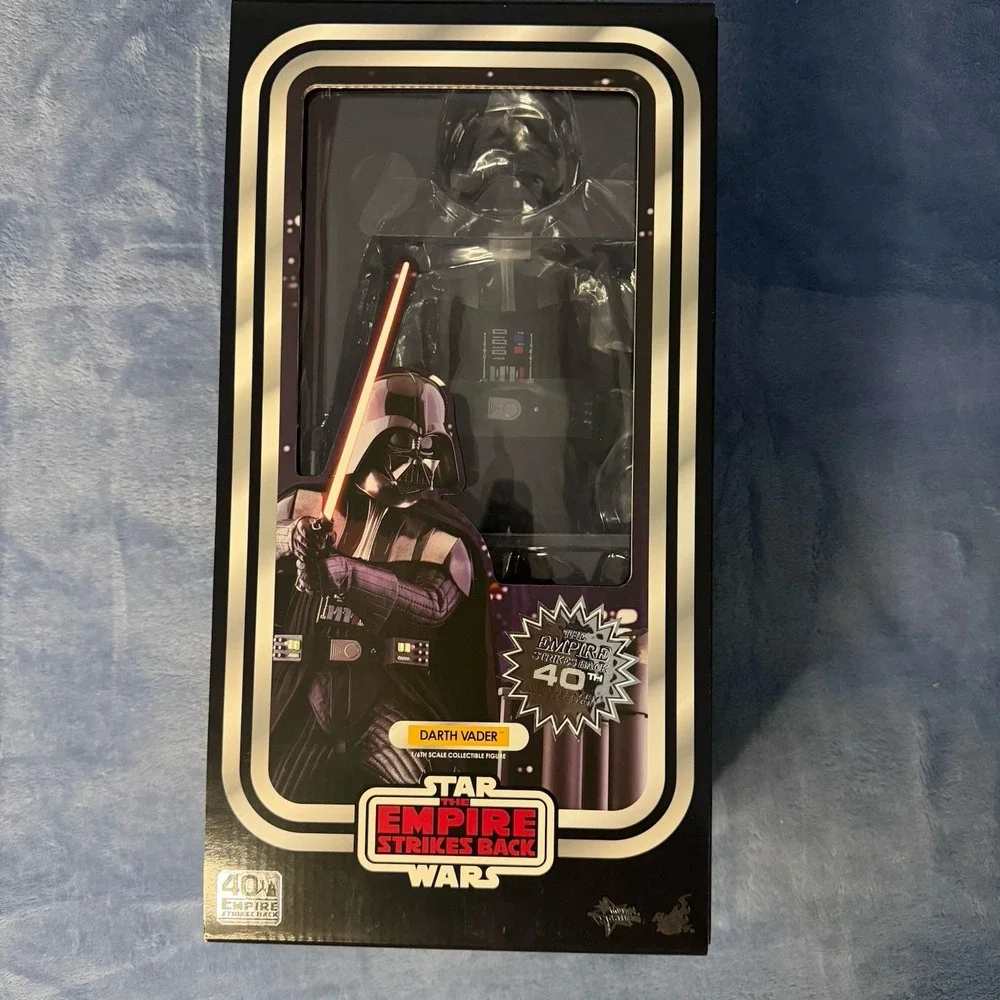 Hot Toys Star Wars: The‎ Empire Strikes Back 40th Anniv. - Darth Vader. SEALED